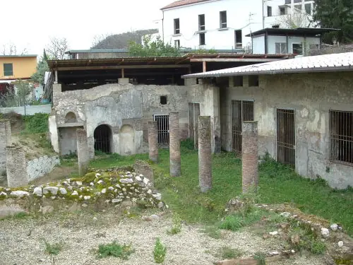 Villa romana di via Casa Salese o Villa Cuomo